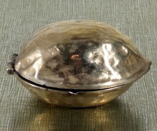 Rare grand casse noix ancien en laiton massif. Vintage.