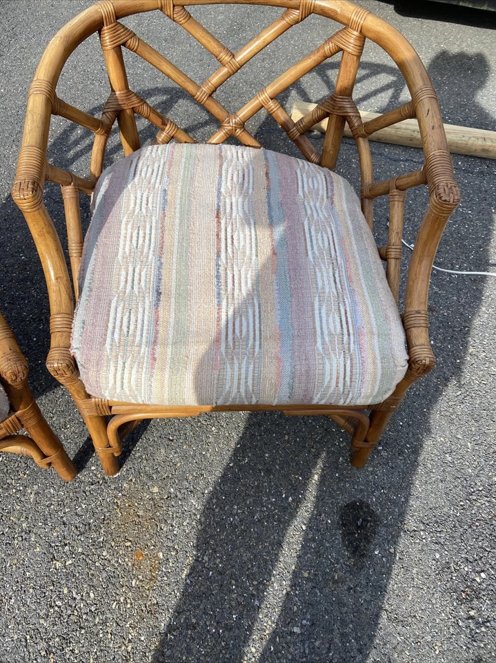 Par de sillas vintage de mimbre de ratán de Henry Link Foto 3 de 4