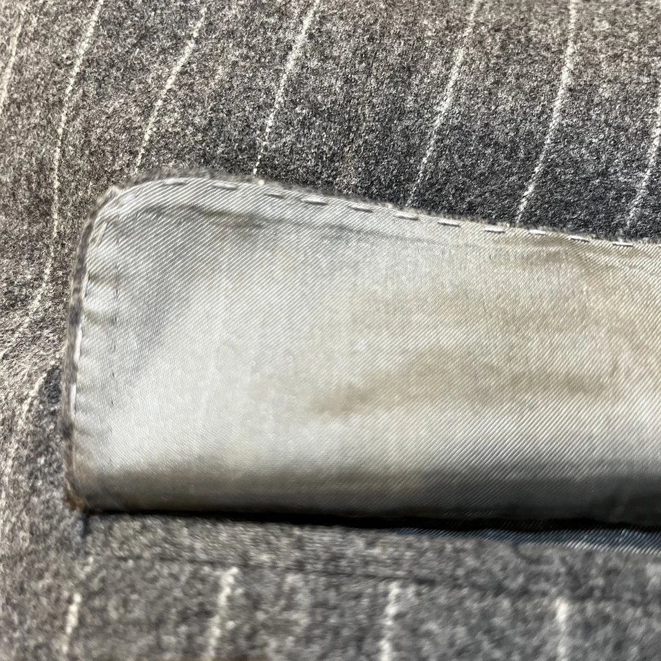 Traje De Colección Luciano Barbera Louis, Boston Lana Gris Rayas 40 42 35 x 28.5  Foto 2 de 4