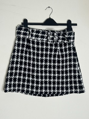 Zara Woman Tweed Mini Skirt S Plaid Houndstooth Black White Traitors  Size M