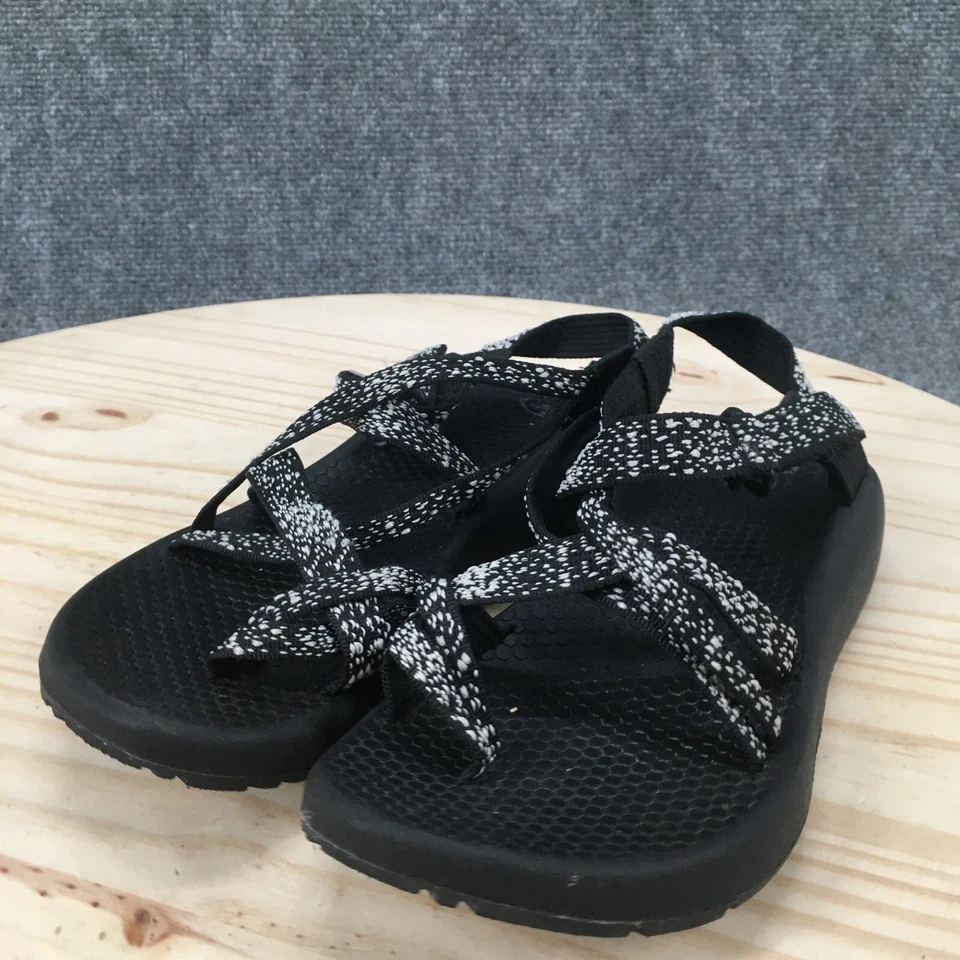 Босоножки женские Chaco 6 ZX2 классические туристические с ремешками черные комфортные плоские с петлей на носке - Изображение 2 из 4