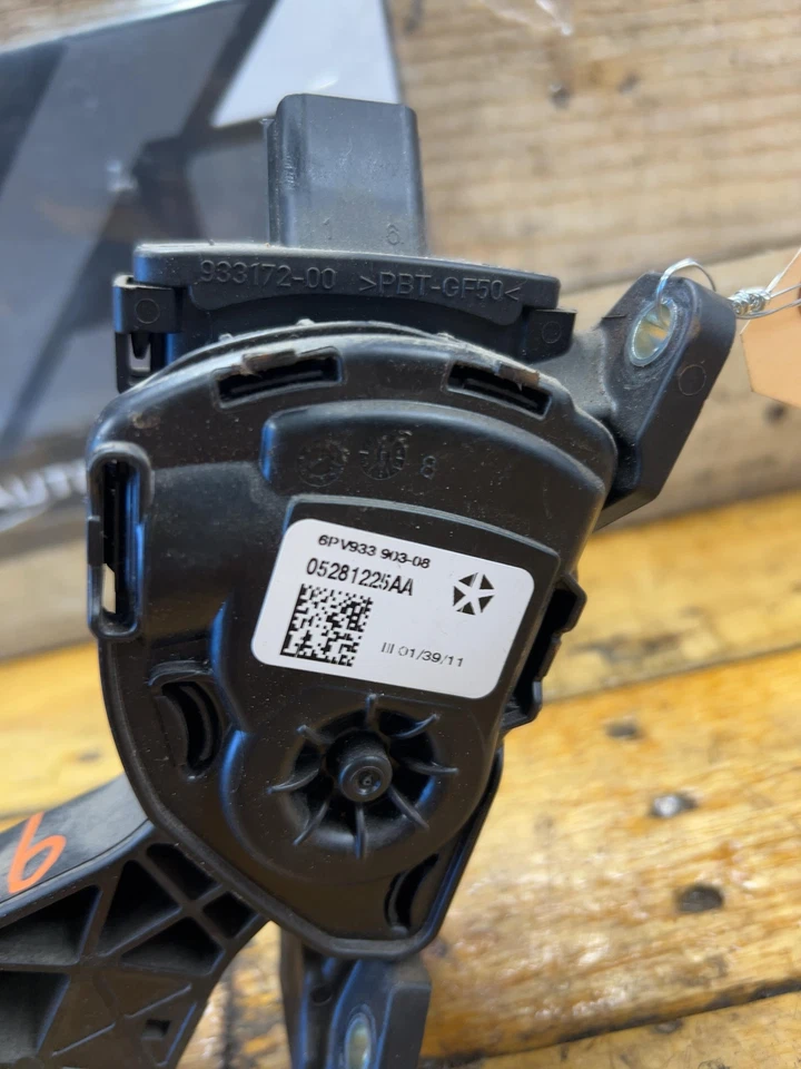 Conjunto de pedal de motor Town Country Grand Caravan RAM 2008-2012 6 cilindros Foto 3 de 4