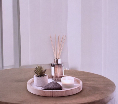 5 Stck. Dekorativer Duft Duftkerze Schilf Diffusor mit Holztablett Geschenkset