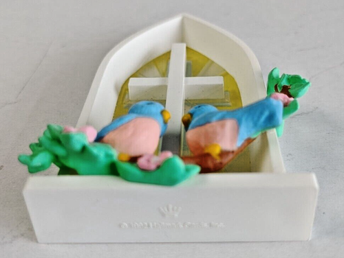 Vintage Hallmark 1993 Easter Collection Ornament Radiant Window Cross #20618 - Picture 6 of 6