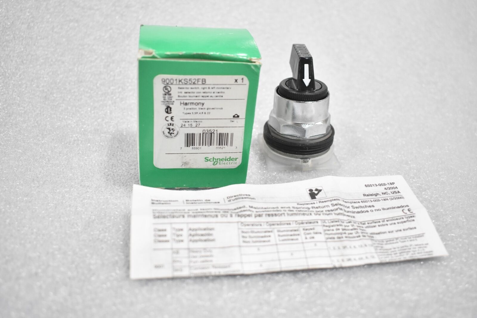 SCHNEIDER ELECTRIC 9001KS52FB SELECTOR SWITCH, 3 POSITION BLACK GLOVED KNOB