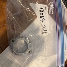 New OEM Kawasaki Left Exhaust Pipe Holder 18069-046 tm10