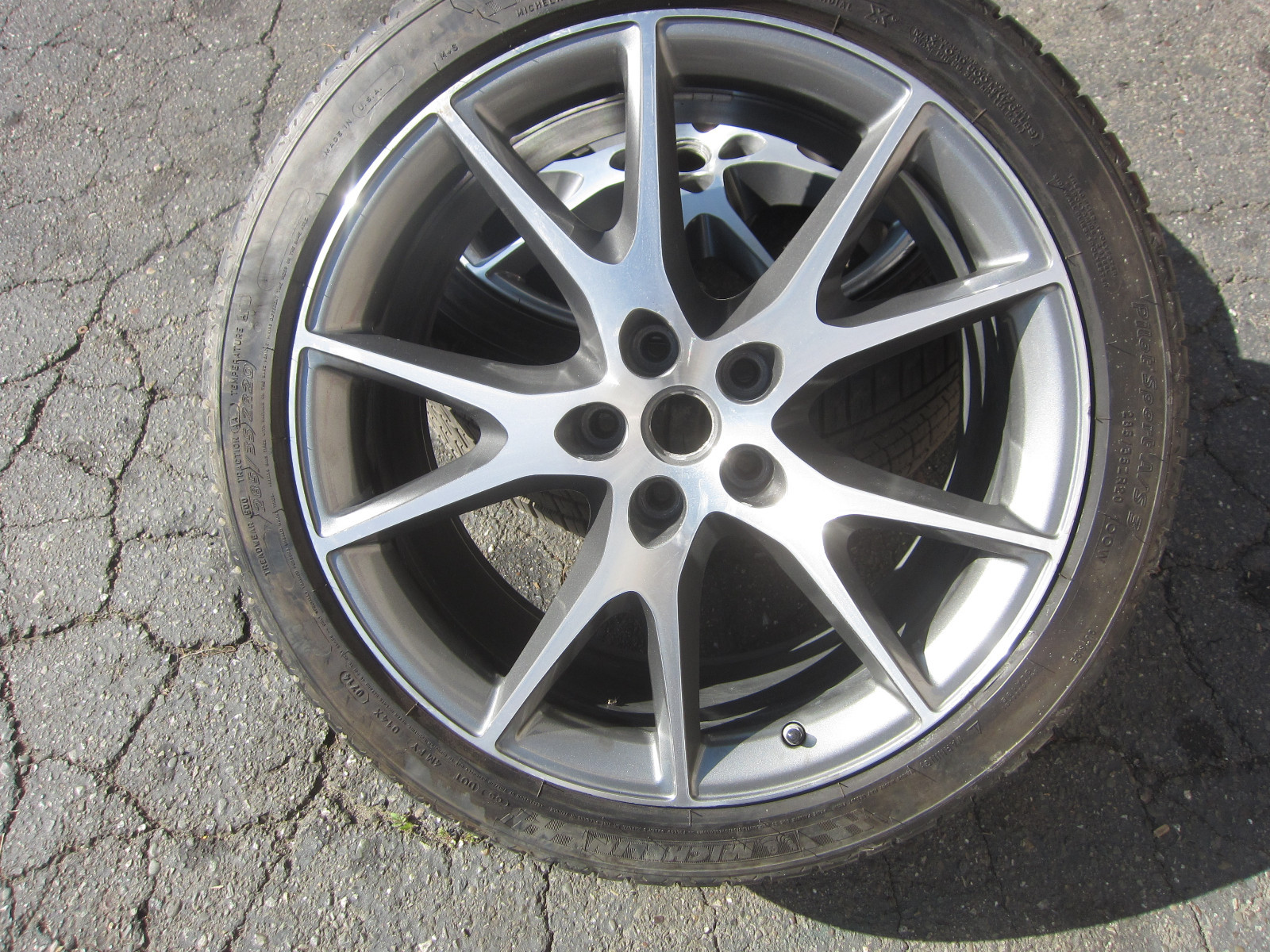 Ferrari California - Rear Wheel / Rim 10JX20 Chrome - (USED) - P/N 242157