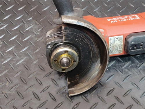 HILTI Angle Grinder 125mm / 5" AG125- 15DB 110v Takes 115mm & 125mm discs - Picture 6 of 8