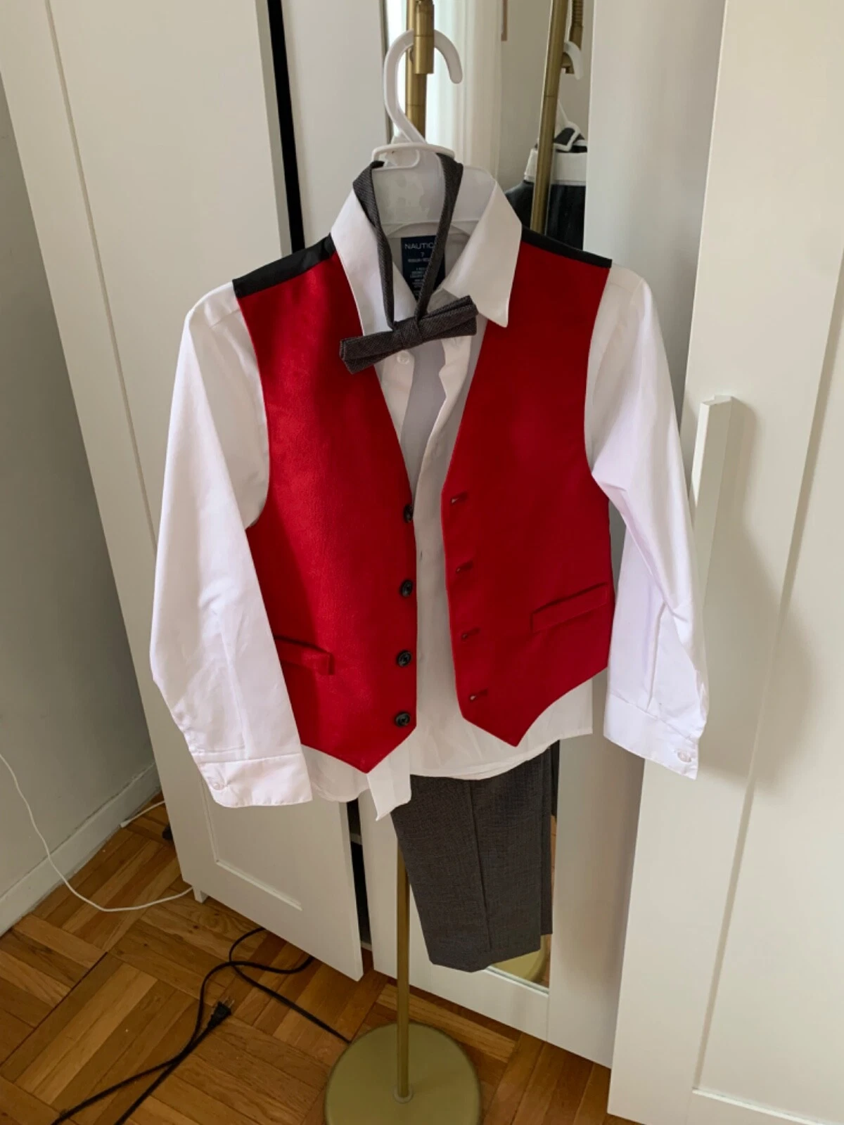Boys 4 Piece Formal Vest Set . size 7