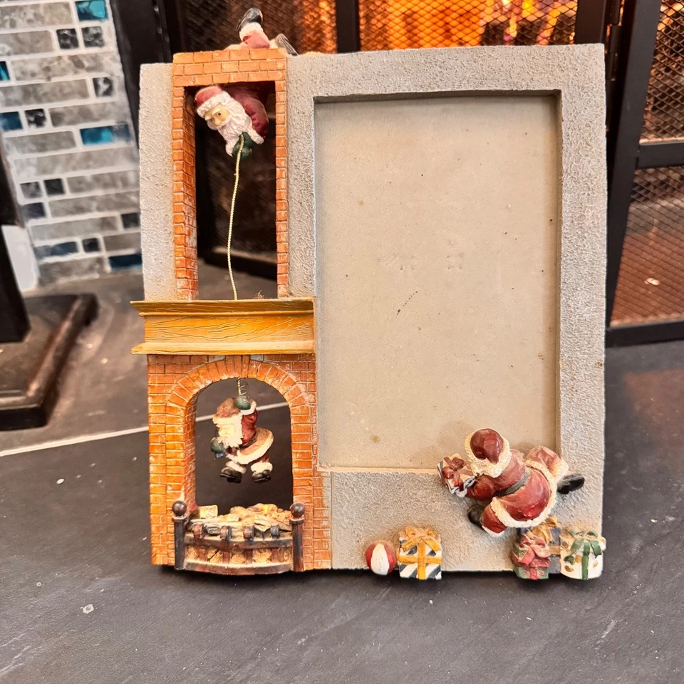 De colección 3D Navidad Chimenea Bordes Marco de Fotos Papá Noel Regalos Chimenea Decoración Foto 2 de 4