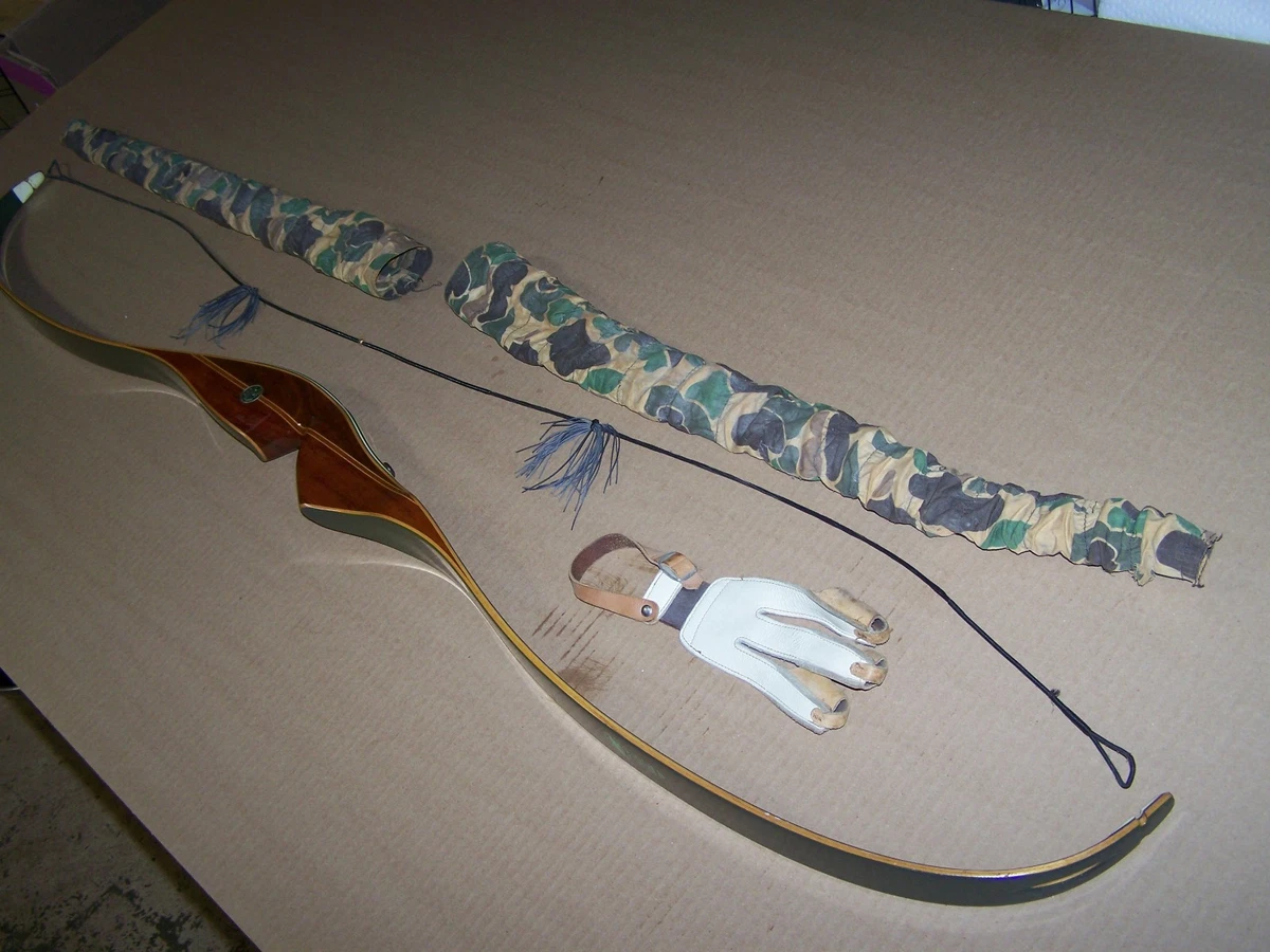 Arc Recurve Bear Super Kodiak, Droitier, 55 Lbs, 60 Pouces, Bois Shedua, état Neuf