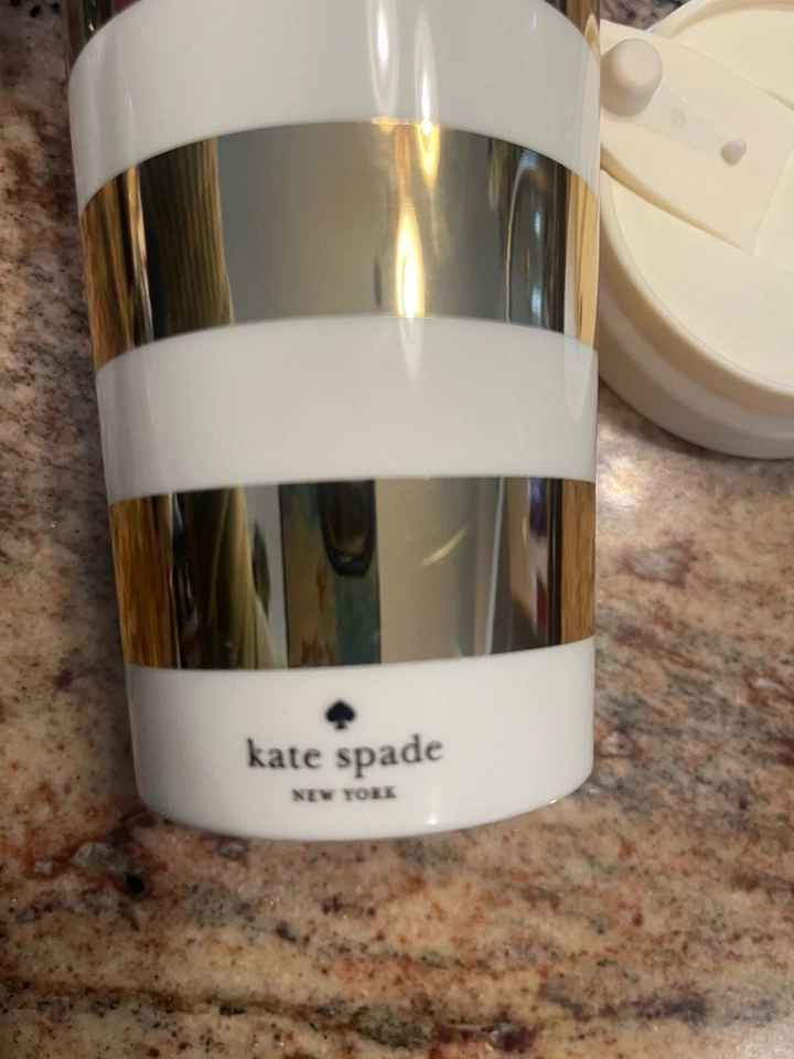 Taza de café térmica de viaje Kate Spade NY vaso insultado 16 onzas rayas doradas Foto 3 de 4