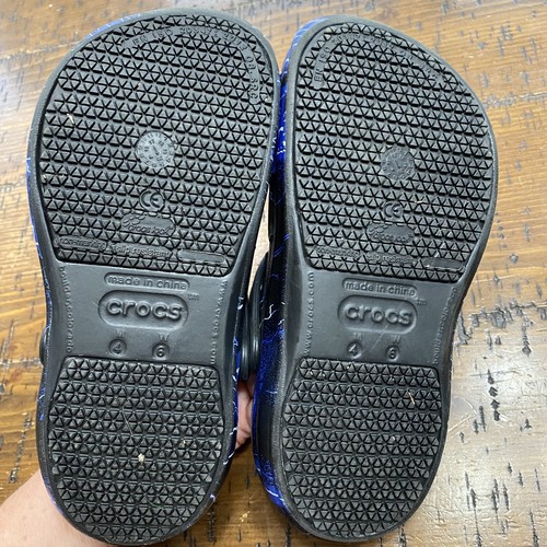 Crocs Bistro Black Lightning Bolt Graphic Slip Resistant Clogs Size M4/W6 - Picture 9 of 10