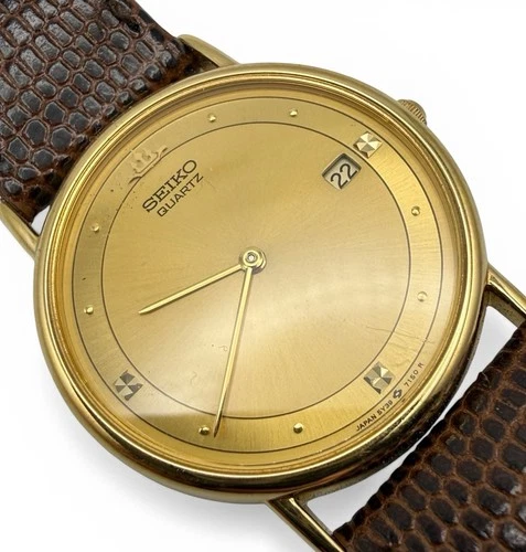 SEIKO 5Y30 Watch Gold Vintage Timepiece Authentic Rare Mens Wristwatch