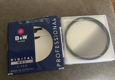 B+W 82mm Graduated Gray Digital MRC F-Pro (Basic) Filter Brand. Made In Germany.