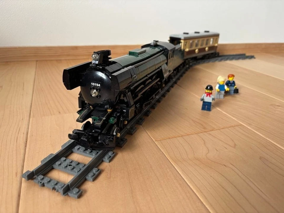 乐高创造者遥控火车翡翠之夜 10194 2009 年二手 Comp 带手册和盒子 — 第 4/4 张图片
