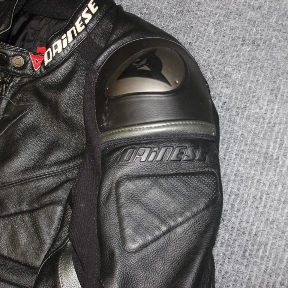 Dainese Black Leather Motorcycle Jacket Men 58 Racing Protective Removable Liner - Image 3 of 4