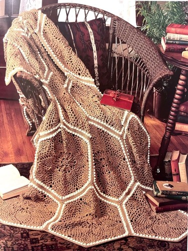 Absolutely Gorgeous Pineapple Afghans Crochet Patterns Book Patricia Kristoffer - Picture 3 of 6