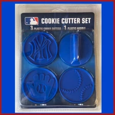NEW YORK YANKEES Baseball Cookie Cutter SET Of 4 Baking by Boelter NOS Sealed