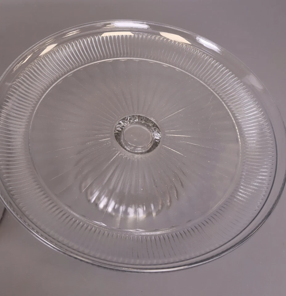 Anchor Hocking Canton Cake Stand Set  2 Piece (Slightly Cracked) - Image 2 of 4