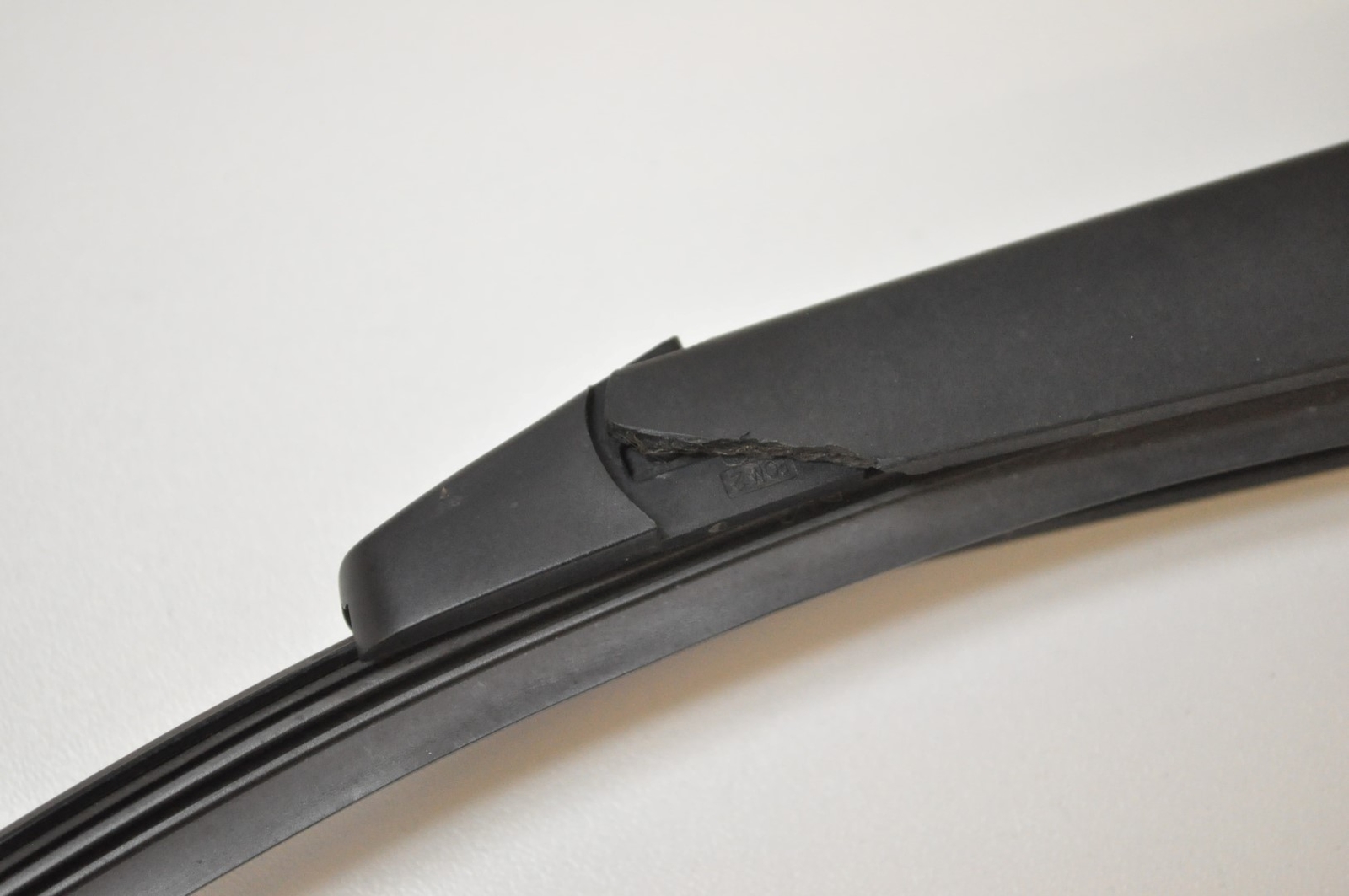 SKODA OCTAVIA 2010 RHD REAR WINDSCREEN WIPER ARM WITH BLADE 7E0955707