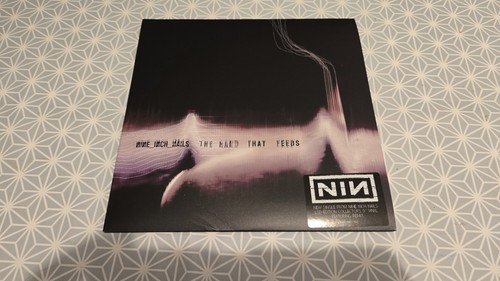 Nine Inch Nails Limited Edition Numbered Box - Imagen 3 de 10