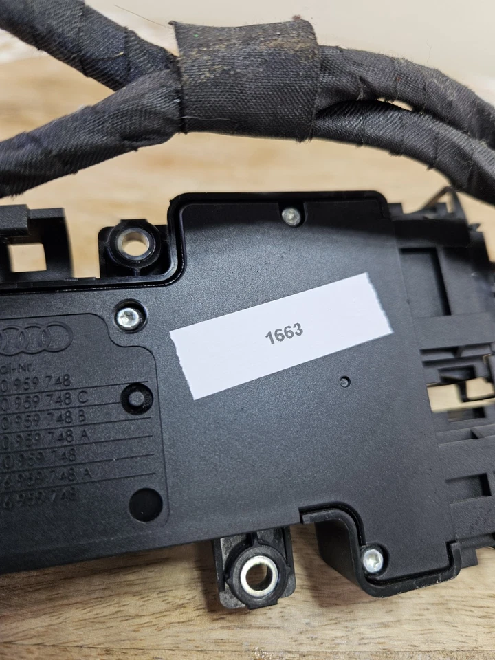 INTERRUPTOR DE CONTROL DE ASIENTO LATERAL DERECHO OEM 90K 08-18 AUDI A4 A5 S4 S5 RS5 SQ5 Q3 Q5 Foto 4 de 4