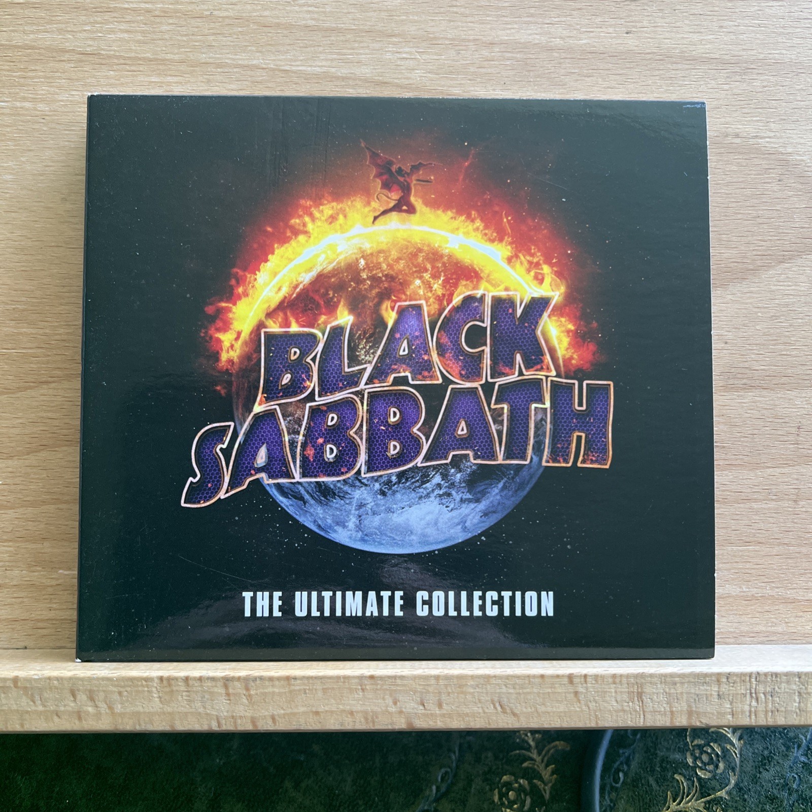 Ultimate Collection by Black Sabbath (2CD, 2016) NEAR MINT CONDITION