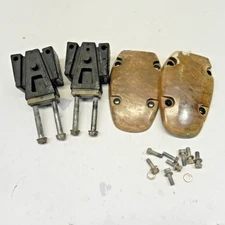 2006-07 EVINRUDE OUTBOARD E-TECH ENGINE MOUNTS AND VIBRATION DAMPERS LOT USED