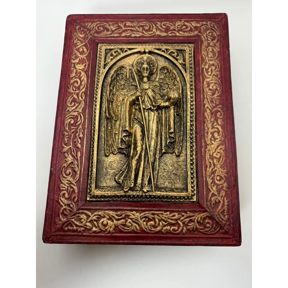 Caja de recuerdo decorativa Giftcraft ángel en relieve oro rojo tapa ornamentada almacenamiento Foto 3 de 4