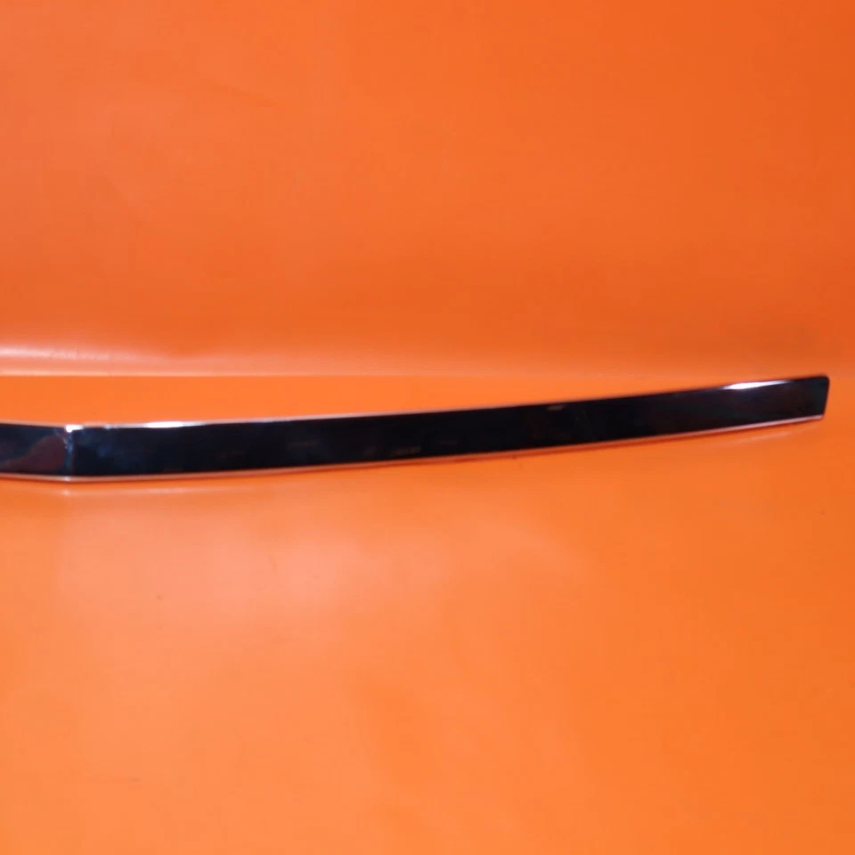 Moldura de capô Cadillac SRX 2004 2005 2006 2007 2008 2009 25844085 FABRICANTE DE EQUIPAMENTO ORIGINAL - Imagem 3 de 4