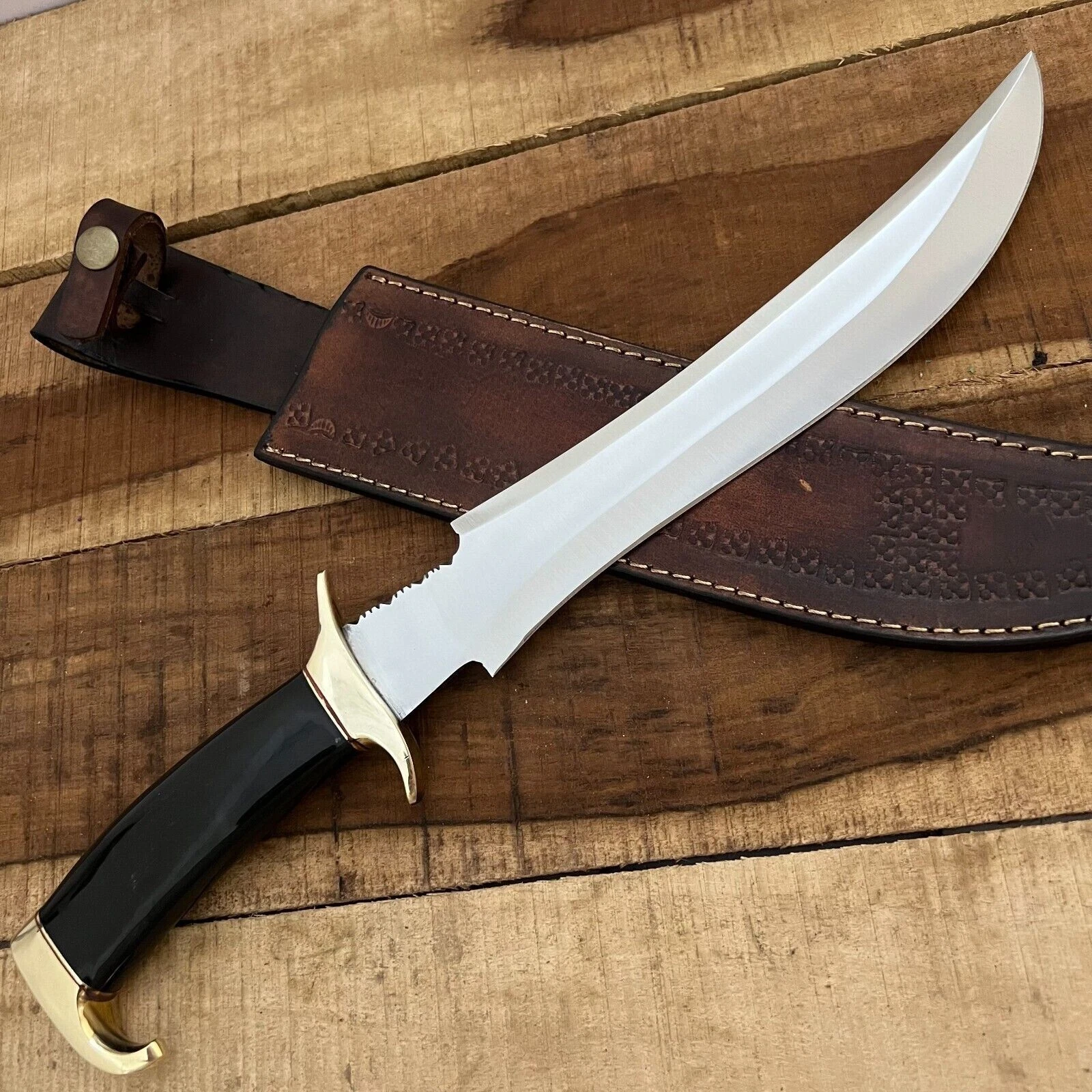 USTOM HANDMADE D2 HIGH POLSIH HUNTING BUSHCRAFT BIG BOWIE KNIFE