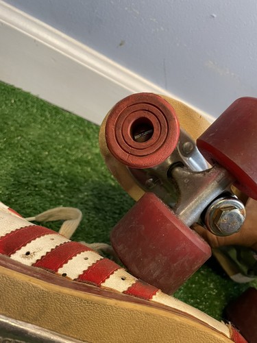 Vintage 1970s Chiacgo Red White Stripped Roller Derby Sneaker Skates Size 6 - Picture 15 of 16