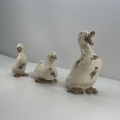 Enten Deko Porzellan sitzende Enten creme und gold.  #G1