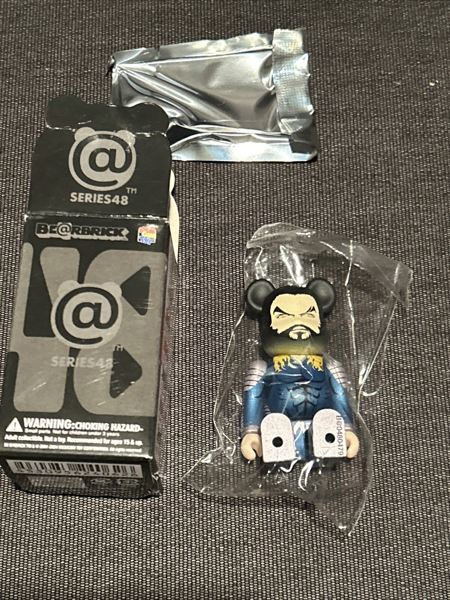 Bearbrick 100 Series 48 - Dress Up Peanuts Artist - Medicom
