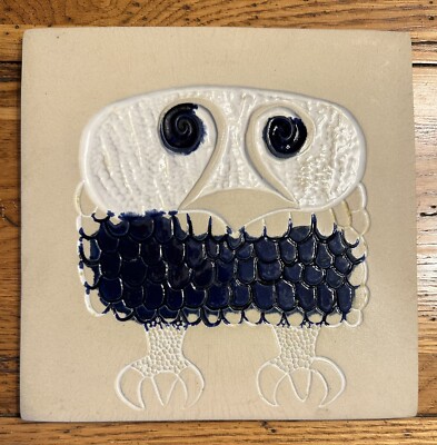 Bennington Vermont Potters Owl Tile #1536 Primitive Blue White Studio Pottery