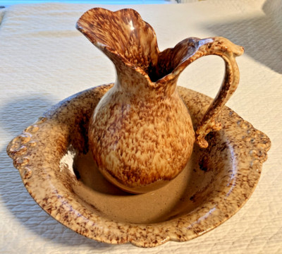 Vintage Haeger 4060 Sears Set Pitcher and Wash Basin Bowl USA White Sponge Brown