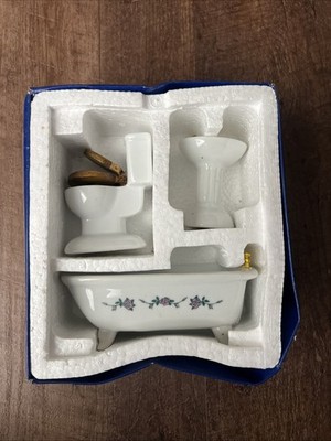 Vintage Our House Dollhouse Miniature Bathroom Set White Porcelain NEW old Stock
