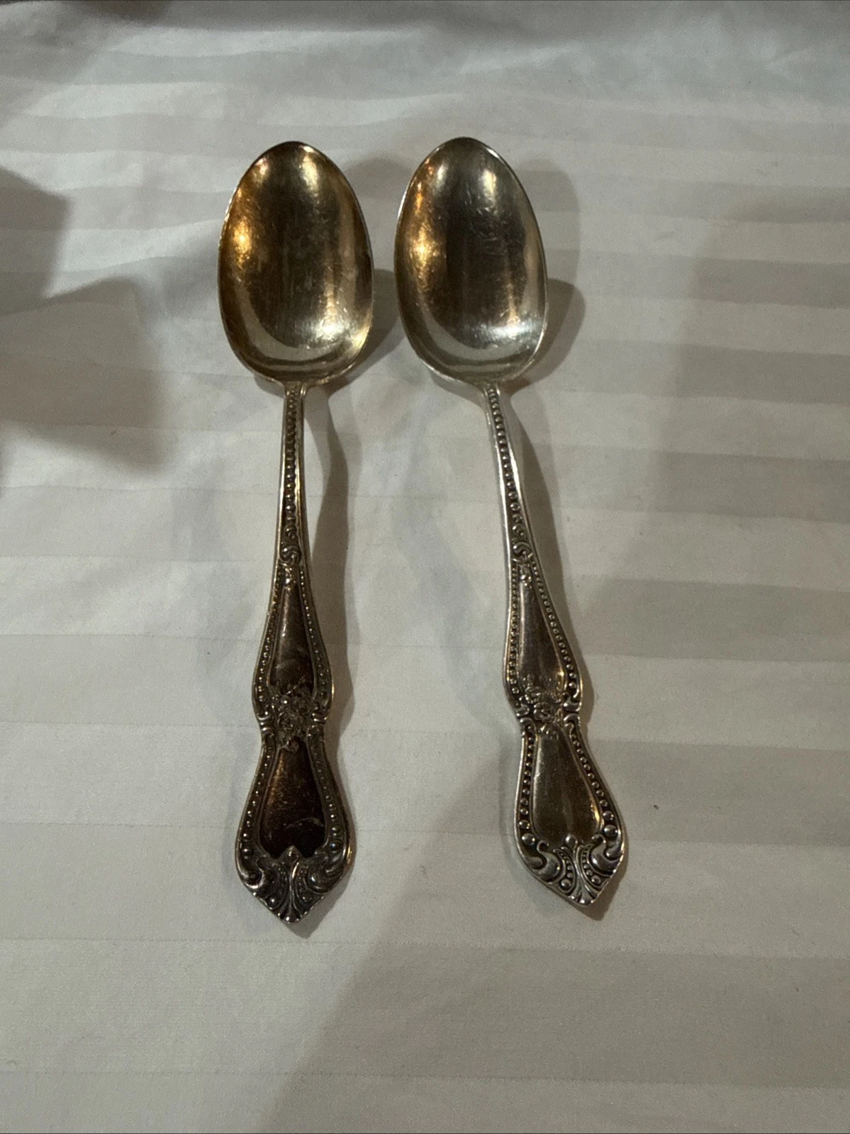 2 Wm Rogers & Sons Antique Dunraven Silverplate Serving Spoons 12 Oz