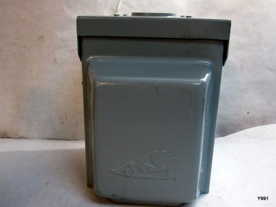 Midwest Electric 2-20 Amp Backyard Outlet with GFCI Receptacles