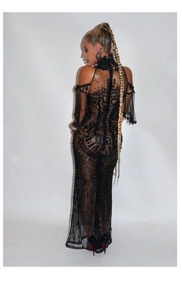 Beyonce Wearing Black And Gold Sei Dress 11x17 Poster_11x17 | eBay