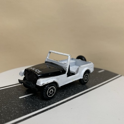 Unbranded Diecast Zylmex Zee Toys Jeep CJ-7 Police Vehicle White/Black 1:64 NM - Picture 11 of 13