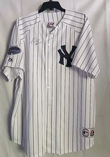 Derek Jeter Collectibles and Gift Guide 44