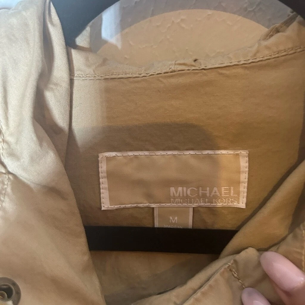 Giacca Michael Kors Cargo Tan con cappuccio e taglia med
