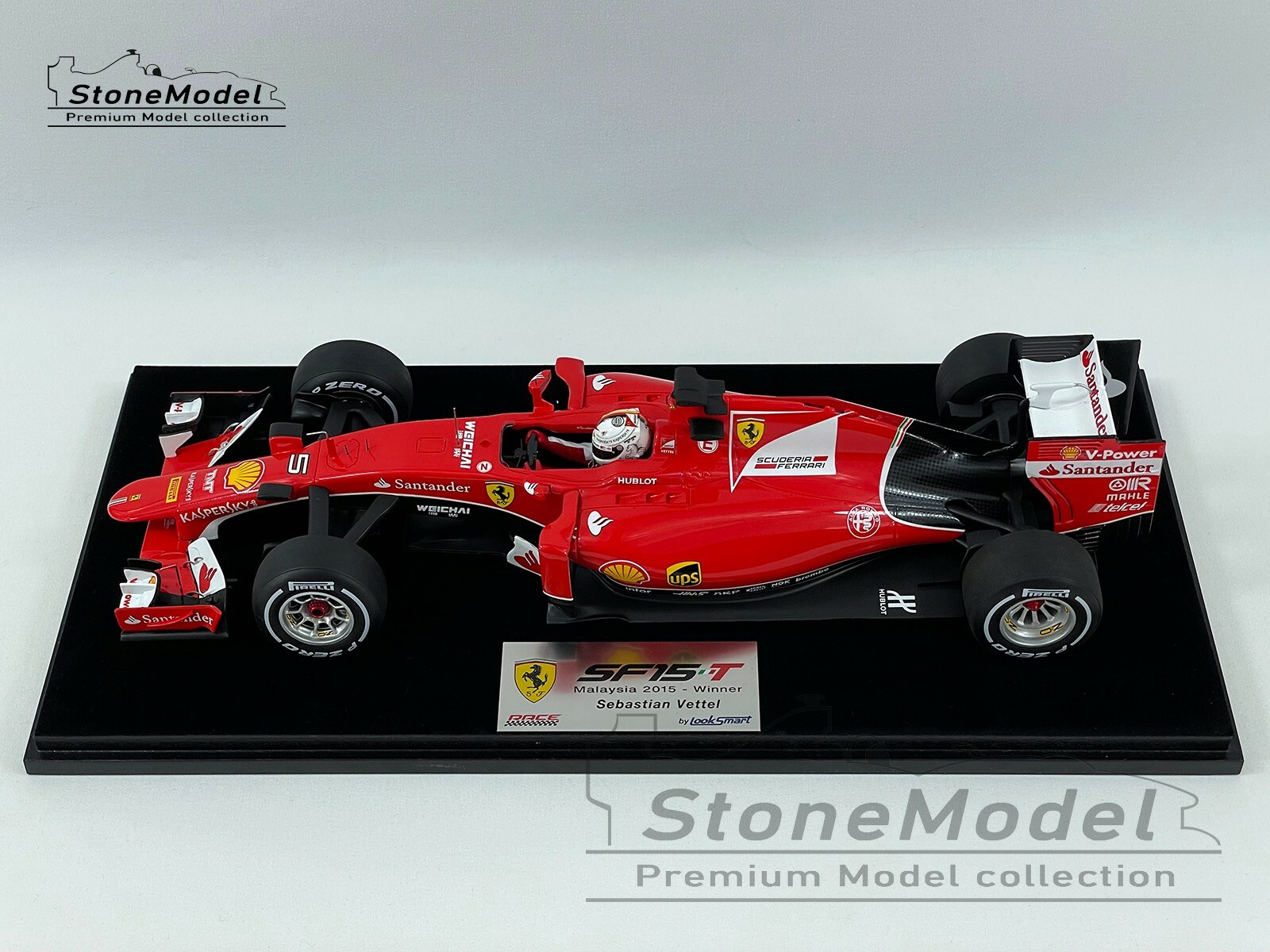 ミニチャンプス　レッドブルRB8 セバスチャン・ベッテル　1/43 ミニチャンプス レッドブルRB8 セバスチャン・ベッテル 1/43 【公式通販】