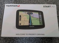 TomTom Start 42 SAT NAV 4.3 Inch GPS Screen Lifetime Maps UK Roi