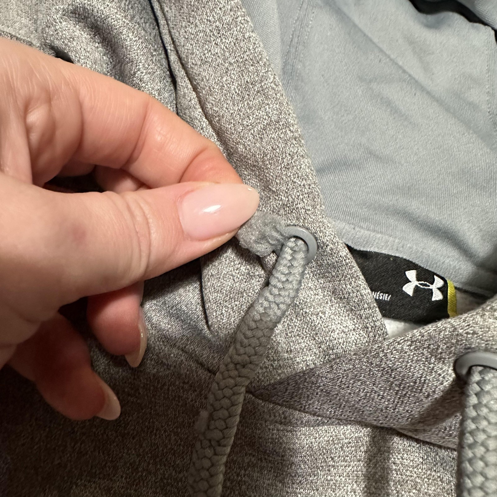 Wisconsin Badgers Hoodie Mens XL Gray NCAA Football Under Armour Pullover Fleece thumbnail 4