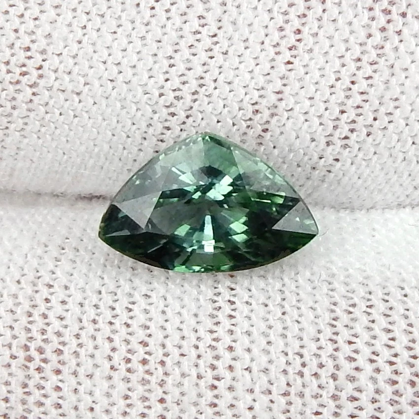2ct VVS Blue Green Paraiba Tourmaline Natural Mined Unheated Faceted Trillion - Image 4 of 4