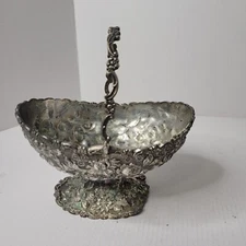 Hammered Metal Basket Bowl Footed  W/ Handle Decor Decorative Ornate Bowl