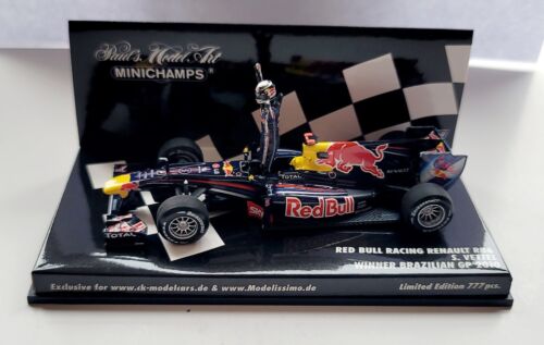 Minichamps 1:43 2010 Red Bull Racing Renault Sebastian Vettel Brazilian GP LTD - Picture 2 of 3